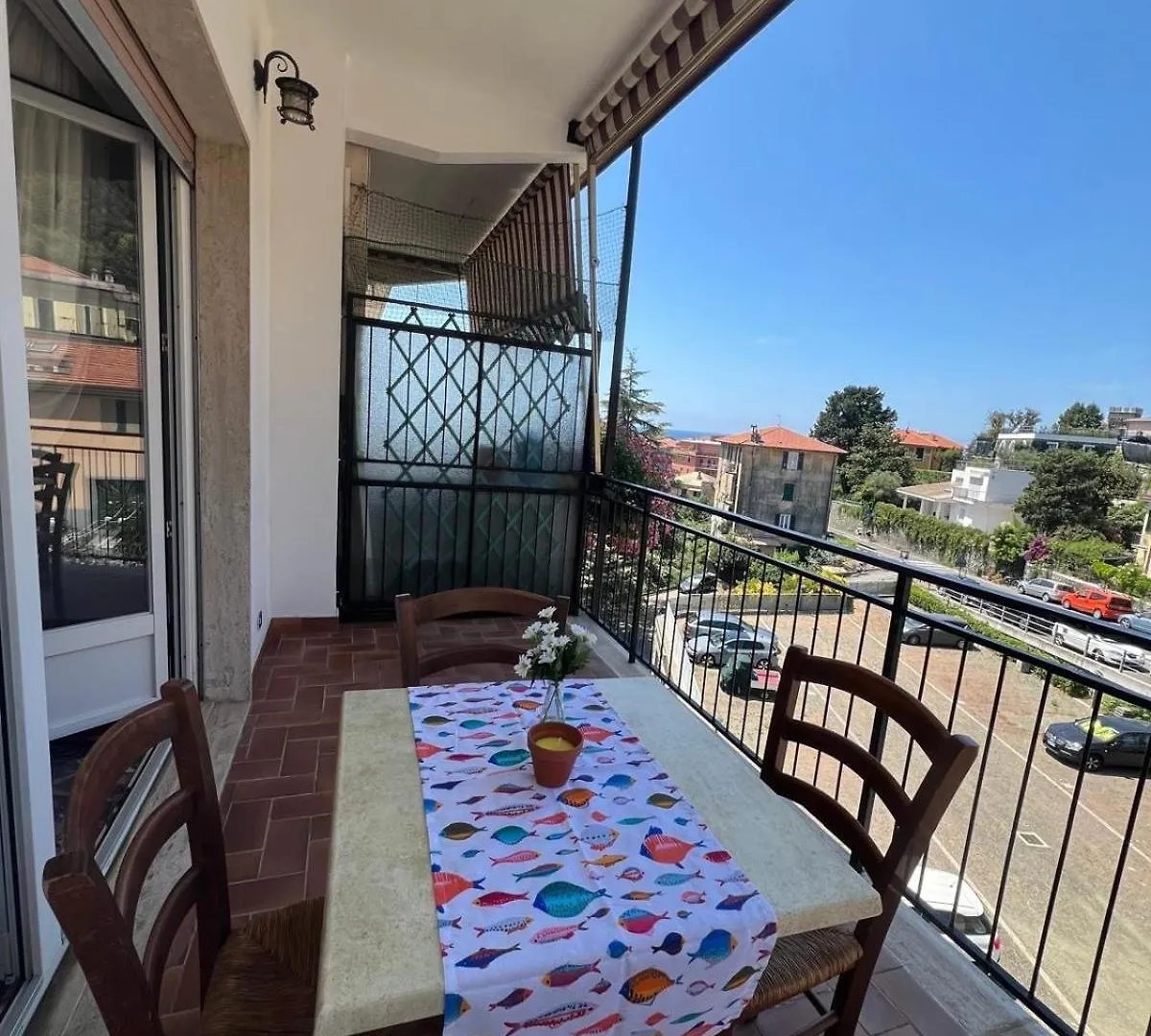 A Ca' Da Lucy Apartment Levanto